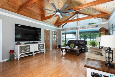 Welcome home to this stunning lakefront retreat! Situated on 4 - photo 20