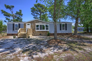 Completely renovated and packed with personality, 108 N Queens - photo 1