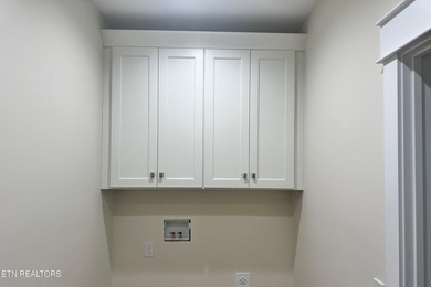 Stunning brick front New Construction! This 3 bedrooms, 2 bath - photo 21