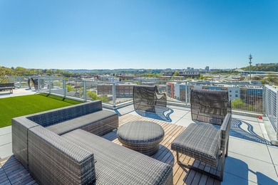 Right in the heart of Northshore, this one is a must see! - photo 30