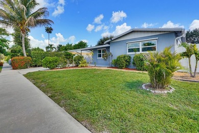 Welcome home to this charming three bedroom, two bathroom single - photo 30