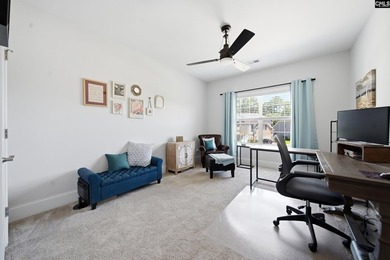 Tucked into a quiet cul-de-sac in the coveted SummerLake - photo 32