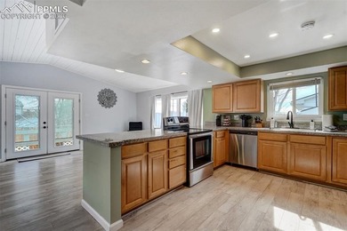 LOCATION - VIEWS - ONE-LEVEL LIVING 3600 TOTAL SQUARE FEET PLUS - photo 5