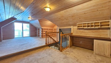 Welcome to this stunning lakefront year-round home, perfectly - photo 38