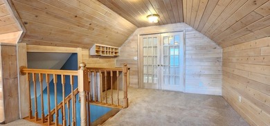 Welcome to this stunning lakefront year-round home, perfectly - photo 39