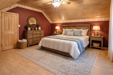 Welcome to this stunning lakefront year-round home, perfectly - photo 41
