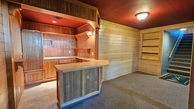 Welcome to this stunning lakefront year-round home, perfectly - photo 46