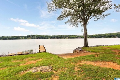 Welcome home to this stunning lakefront retreat! Situated on 4 - photo 48