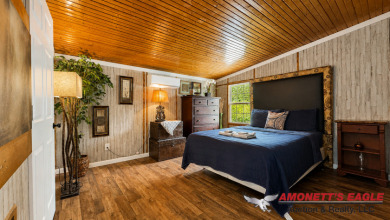 Cabin #3 - 5 Bedroom, 4 Bathroom, 1600 sqft. - photo 3