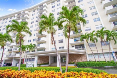 Golden Isles Lakes Area Condo For Sale in Hallandale Beach Florida