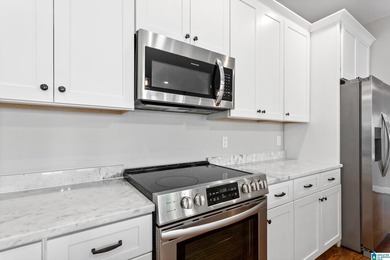 Experience lake living at its finest in this 3 bed 2 bath home - photo 11