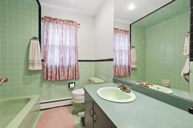 Welcome to 6 N. Park Drive, a well-maintained immaculate High - photo 12