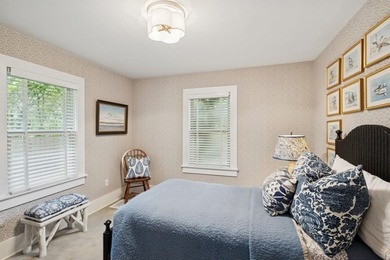 This Southampton Village Cape cod cottage encapsulates the - photo 12
