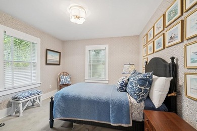 This Southampton Village Cape cod cottage encapsulates the - photo 13