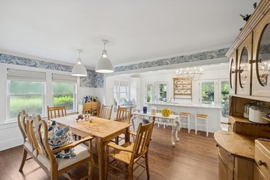 This Southampton Village Cape cod cottage encapsulates the - photo 23