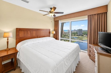Perched on the 19th-floor penthouse level, this exceptional Luau - photo 24