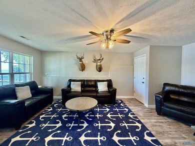 Gorgeous, income-producing lake front home in desired Chesnut - photo 28