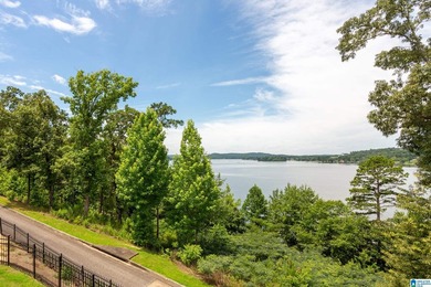 Experience lake living at its finest in this 3 bed 2 bath home - photo 32