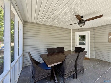 Gorgeous, income-producing lake front home in desired Chesnut - photo 37