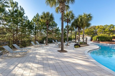 Perched on the 19th-floor penthouse level, this exceptional Luau - photo 47