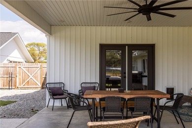 Welcome to The Bentonville Trailside Homestead, a beautifully - photo 12
