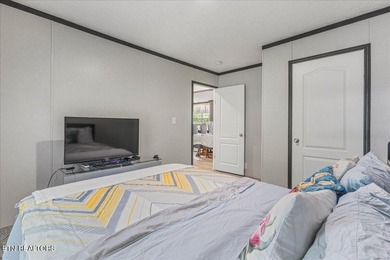 Welcome home to this beautiful 2023 manufactured home offering - photo 18