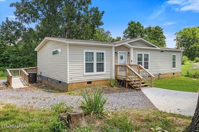 Welcome home to this beautiful 2023 manufactured home offering - photo 20