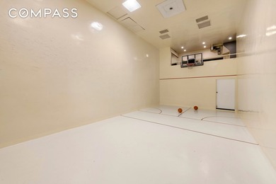 An extraordinary opportunity to combine the long-time studio and - photo 20
