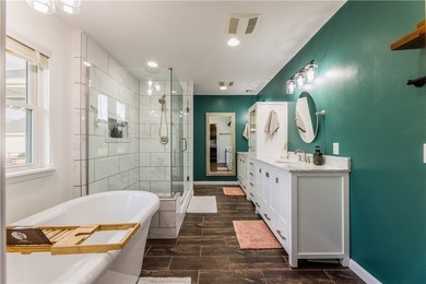 Welcome to The Bentonville Trailside Homestead, a beautifully - photo 22