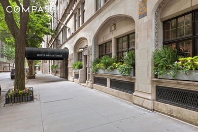 An extraordinary opportunity to combine the long-time studio and - photo 22