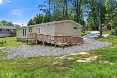 Welcome home to this beautiful 2023 manufactured home offering - photo 23