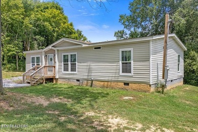 Welcome home to this beautiful 2023 manufactured home offering - photo 24