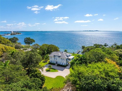 With 170+ feet directly on Biscayne Bay and spanning 1.61 acres - photo 6
