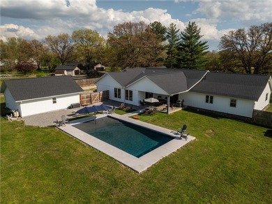 Welcome to The Bentonville Trailside Homestead, a beautifully - photo 47