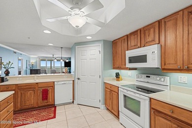 Interested in living The Florida Lifestyle? Then this three - photo 2
