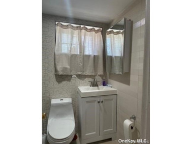 A beautiful 2 dwelling home, brick detached corner property - photo 12