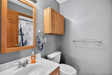 Deep water. Cove protection. Private dock. This rare 5-bedroom - photo 28