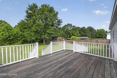 Beautiful home situated on just under an acre in Pender County! - photo 32