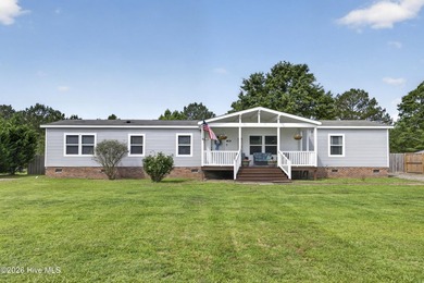 Beautiful home situated on just under an acre in Pender County! - photo 33