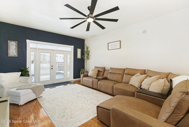 Motivated seller!! Welcome to this beautiful 4-bedroom, 2-bath - photo 6