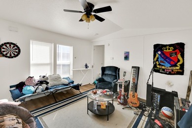 Comes with all appliances! Don't miss this cute, move-in-ready - photo 4