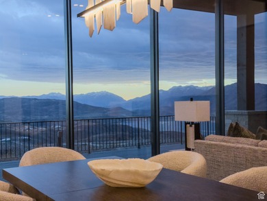 Discover unbeatable panoramic views of Deer Valley, the - photo 6