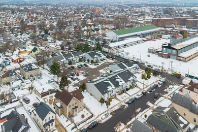 Located in the borough of Staten Island, this 38-unit - photo 11