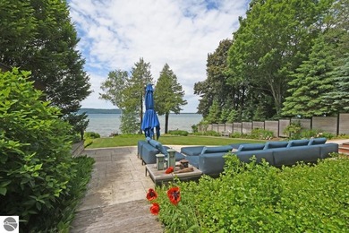 Welcome to this architecturally designed, LEED certified home - photo 14