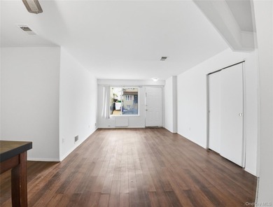 Located in the borough of Staten Island, this 38-unit - photo 16