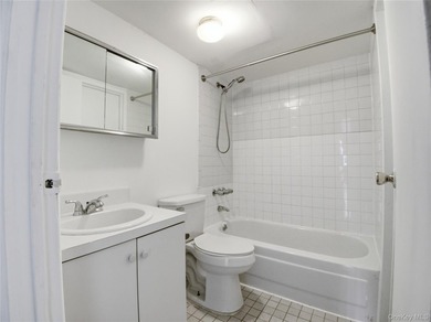 Located in the borough of Staten Island, this 38-unit - photo 20