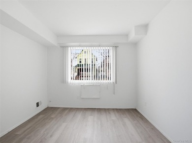 Located in the borough of Staten Island, this 38-unit - photo 21