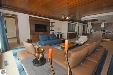 Welcome to this architecturally designed, LEED certified home - photo 23