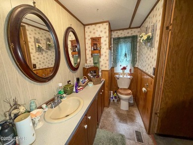 ATTENTION ALL CASH BUYERS! Welcome to this 3-bed, 2-bath 1991 - photo 25