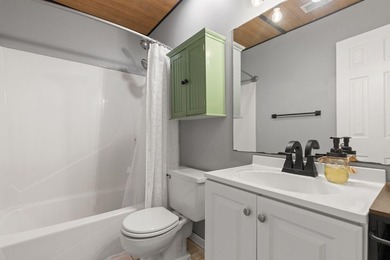 Wait... you can own a 3-bedroom home just a short golf cart ride - photo 27